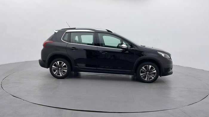 PEUGEOT 2008-Right Side View