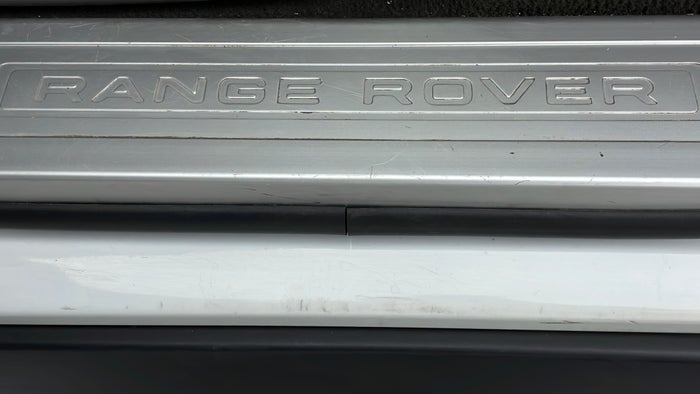 LAND ROVER RANGE ROVER SPORT-Running Board LHS Scratch