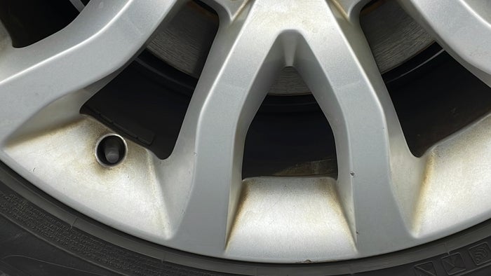 LAND ROVER RANGE ROVER SPORT-Alloy Wheel LHS Rear Scratch