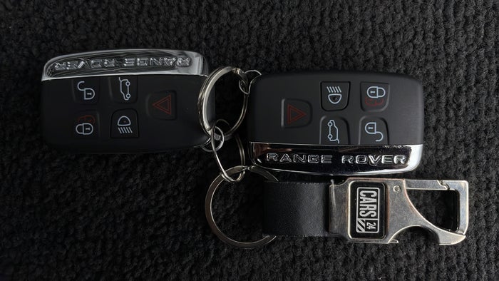 LAND ROVER RANGE ROVER SPORT-Key Close-up