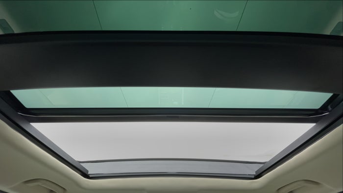 LAND ROVER RANGE ROVER SPORT-Interior Sunroof/Moonroof