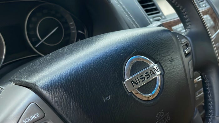 NISSAN PATROL-Steering Wheel Trim Scratch