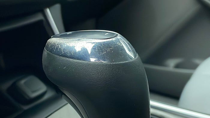 CHEVROLET IMPALA-Gear lever Knob Scratch