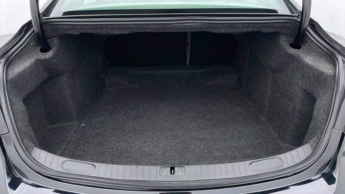 CHEVROLET IMPALA-Boot Inside View