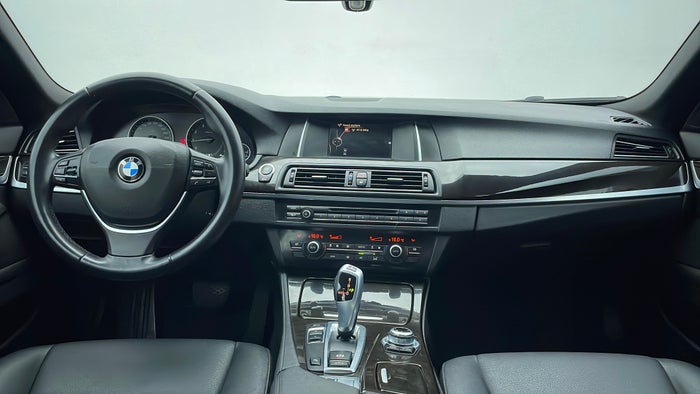 BMW 520I-Dashboard View