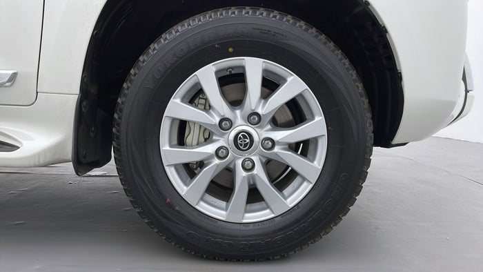 TOYOTA LAND CRUISER-Right Front Tyre