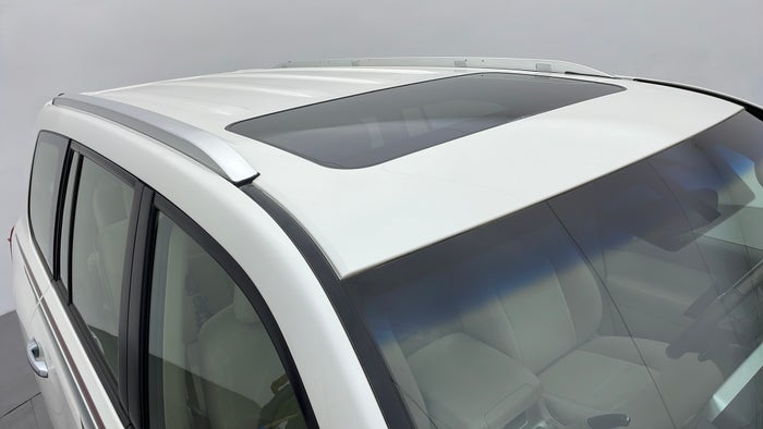 TOYOTA LAND CRUISER-Roof/Sunroof View