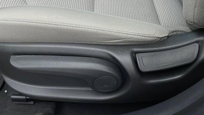 HYUNDAI ELANTRA-Driver Side Adjustment Panel