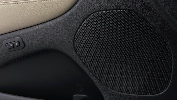 DODGE DURANGO-Speakers