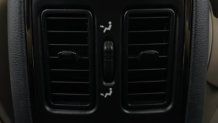 DODGE DURANGO-Rear AC Vents