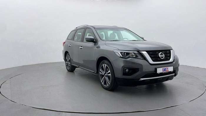 NISSAN PATHFINDER-Right Front Diagonal (45- Degree) View