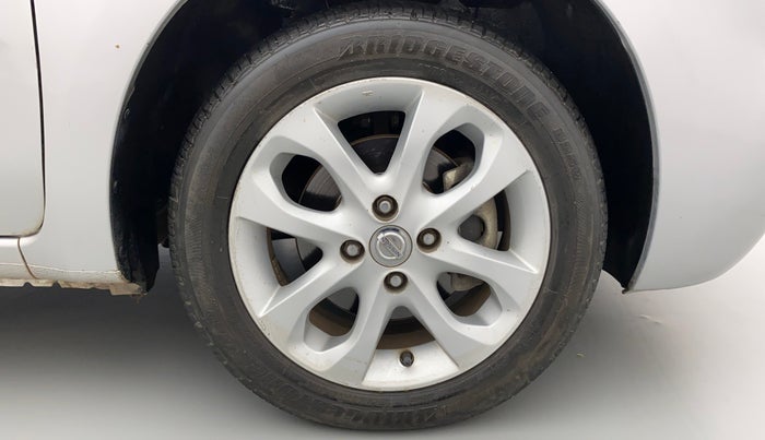 2014 Nissan Micra XV CVT, Petrol, Automatic, 53,202 km, Right Front Wheel