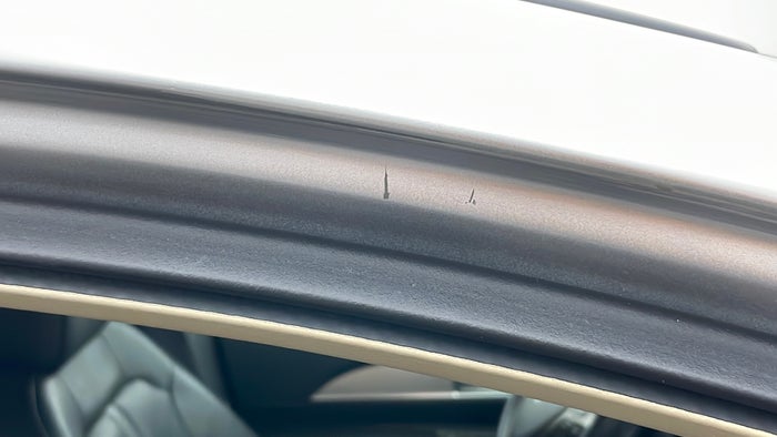 LINCOLN MKX-Pillar RHS A Scratch