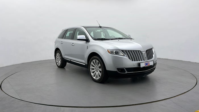 LINCOLN MKX-Right Front Diagonal (45- Degree) View