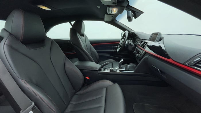 BMW 4 SERIES-Right Side Front Door Cabin View