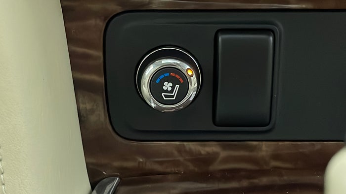 NISSAN PATROL-Heated Seats