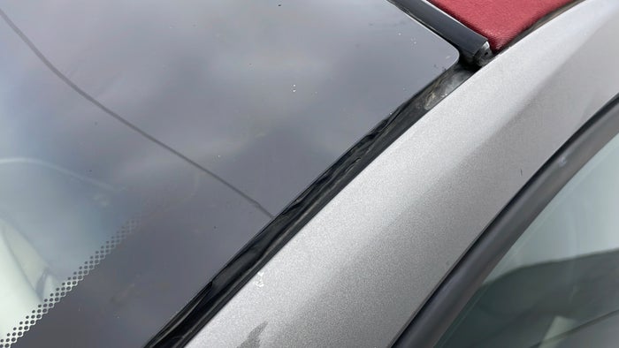 FIAT 500-Windshield Front Beading Missing/Broken
