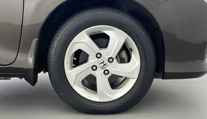 2016 Honda City V MT PETROL, Petrol, Manual, 33,909 km, Right Front Wheel