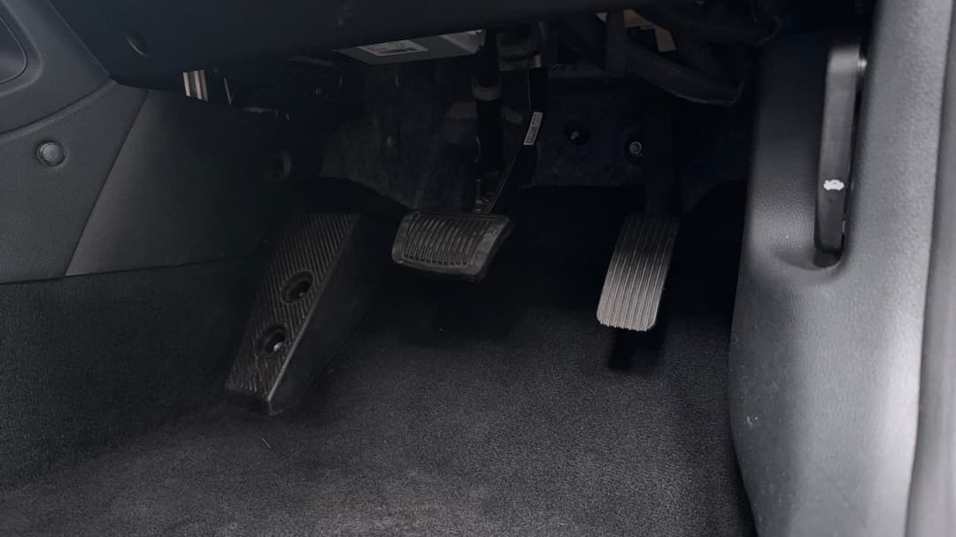 2022 Hyundai Kona (FWD), Automatic, 76210 km, Pedals and Footmat
