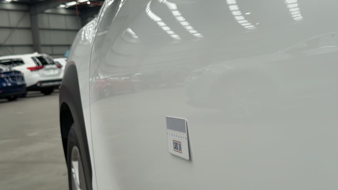 2022 Hyundai Kona (FWD), Automatic, 76210 km, Doors Front LHS Dent