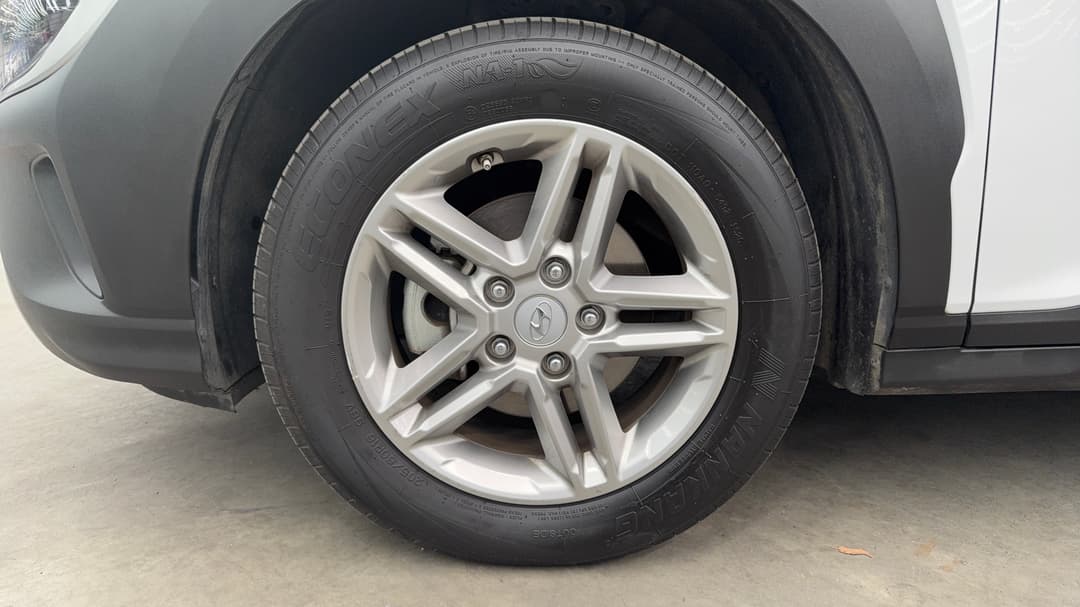 2022 Hyundai Kona (FWD), Automatic, 76210 km, Left Front Wheel