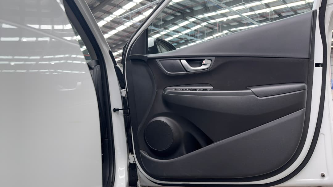 2022 Hyundai Kona (FWD), Automatic, 76210 km, Speaker View