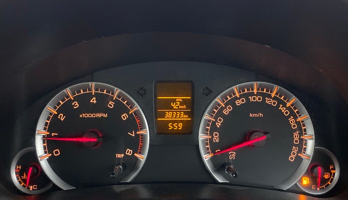 2017 Maruti Swift VXI O, Petrol, Manual, 38,333 km, Odometer Image
