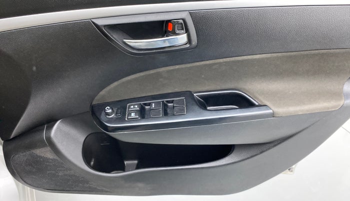 2017 Maruti Swift VXI O, Petrol, Manual, 38,333 km, Driver Side Door Panels Control
