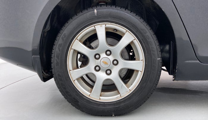 2011 Chevrolet Cruze LTZ, Diesel, Manual, 89,148 km, Right Rear Wheel