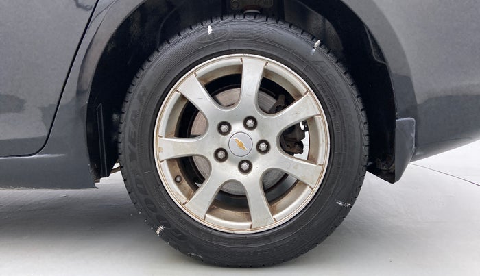 2011 Chevrolet Cruze LTZ, Diesel, Manual, 89,148 km, Left Rear Wheel