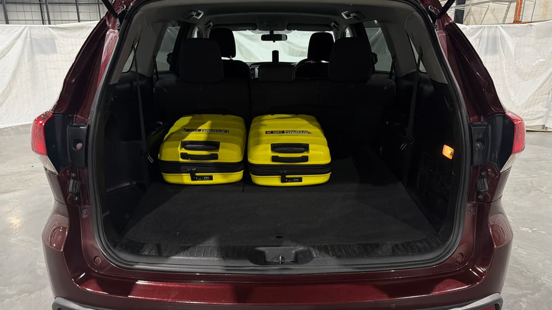2017 Toyota Kluger Gx (4x4), Automatic, 163036 km, Boot Inside View with Luggage