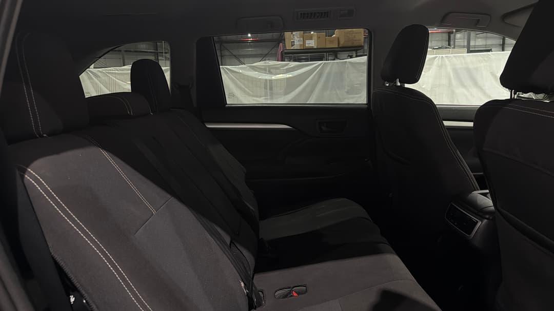 2017 Toyota Kluger Gx (4x4), Automatic, 163036 km, Right Side Rear Door Cabin View
