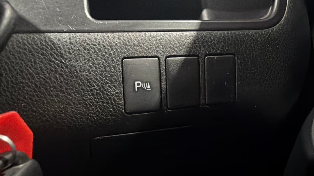 2017 Toyota Kluger Gx (4x4), Automatic, 163036 km, Utility Switches/Buttons