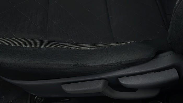 NISSAN KICKS-Seat LHS Front Cover Torn