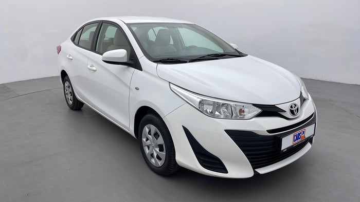 TOYOTA YARIS-Right Front Diagonal (45- Degree) View