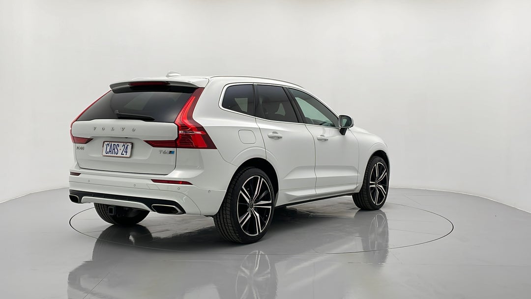 Right Back Diagonal (45- Degree) View