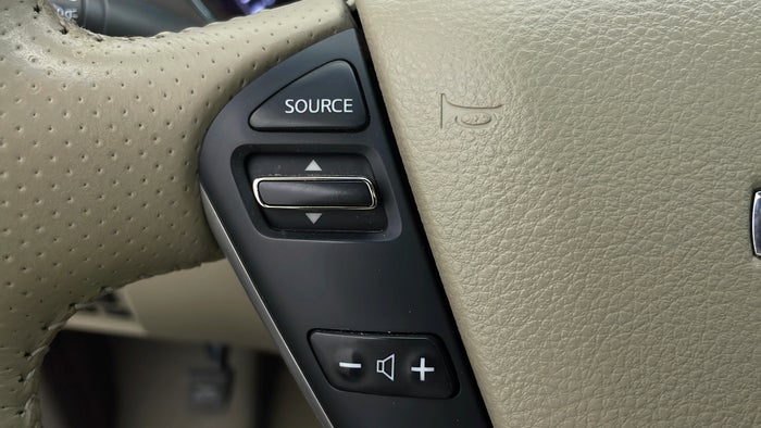 NISSAN MURANO-Drivers Control