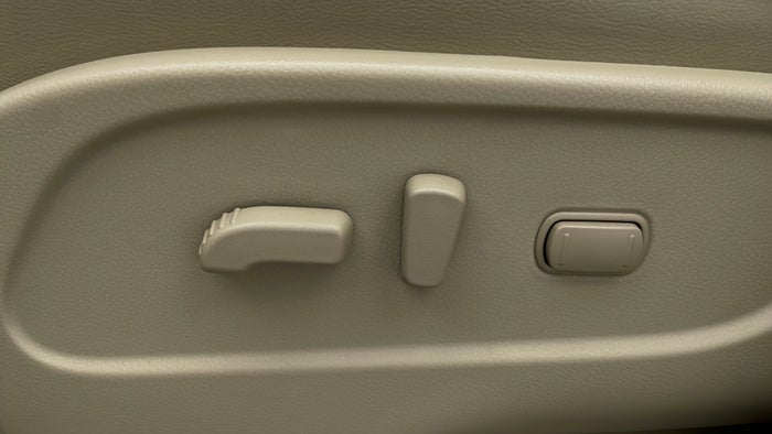 NISSAN MURANO-Driver Side Adjustment Panel