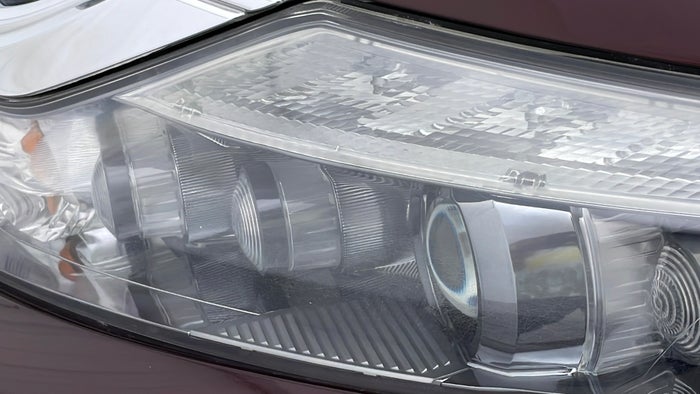 NISSAN MURANO-Head Light LHS Scratch