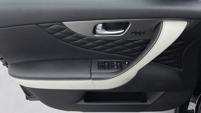 INFINITI QX70-Driver Side Door Panels Controls