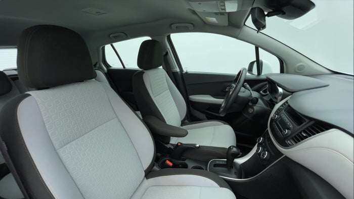 CHEVROLET TRAX-Right Side Front Door Cabin View