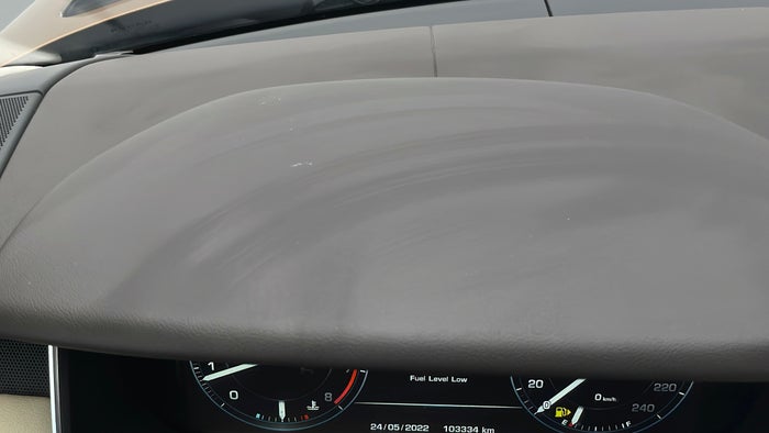 LAND ROVER RANGE ROVER SPORT-Dashboard Trim Scratch