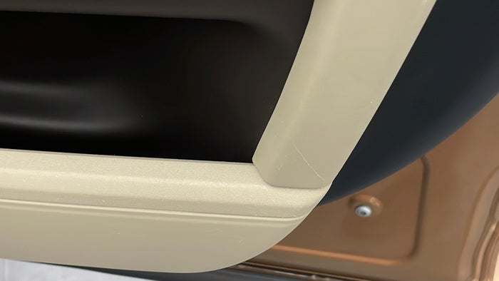 LAND ROVER RANGE ROVER SPORT-Door Interior RHS front Scratch