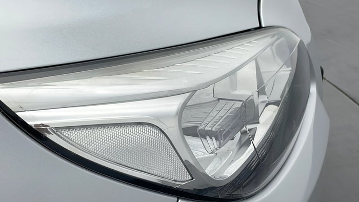 CHEVROLET MALIBU-Head Light RHS Fading