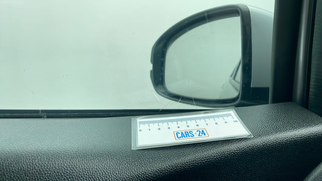 Window Glass Front LHS Tinting Scratched