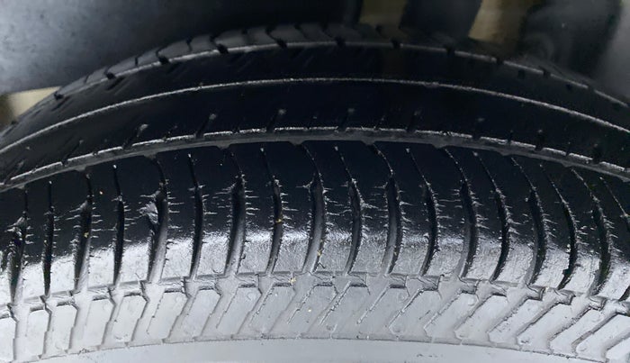 2019 Maruti Dzire VDI, Diesel, Manual, 63,769 km, Left Rear Tyre Tread