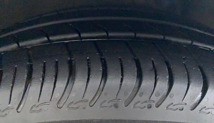 2019 Maruti Celerio VXI CNG D, CNG, Manual, 52,990 km, Left Rear Tyre Tread