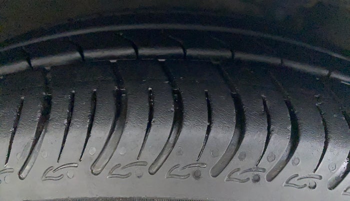 2019 Maruti Celerio VXI CNG D, CNG, Manual, 52,990 km, Right Rear Tyre Tread