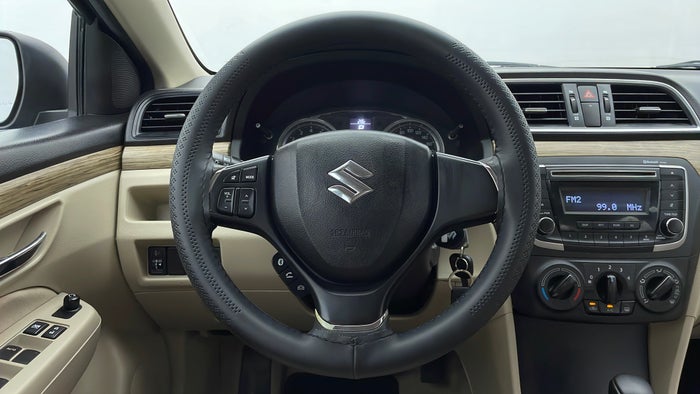 SUZUKI CIAZ-Steering Wheel Close-up
