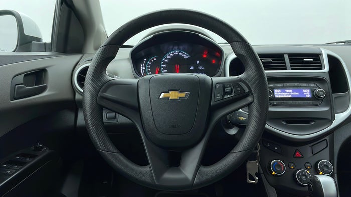 CHEVROLET AVEO-Steering Wheel Close-up